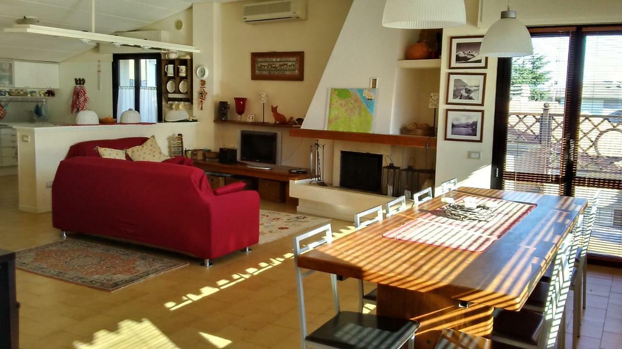A Casa Di Clo Pesaro Exterior foto